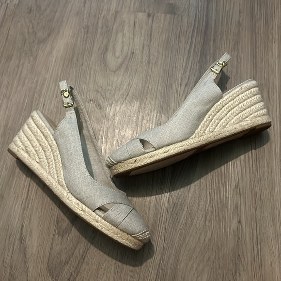 Lauren Ralph Lauren Hadly Light Tan Wedges Sz 7 - Picture 2 of 5